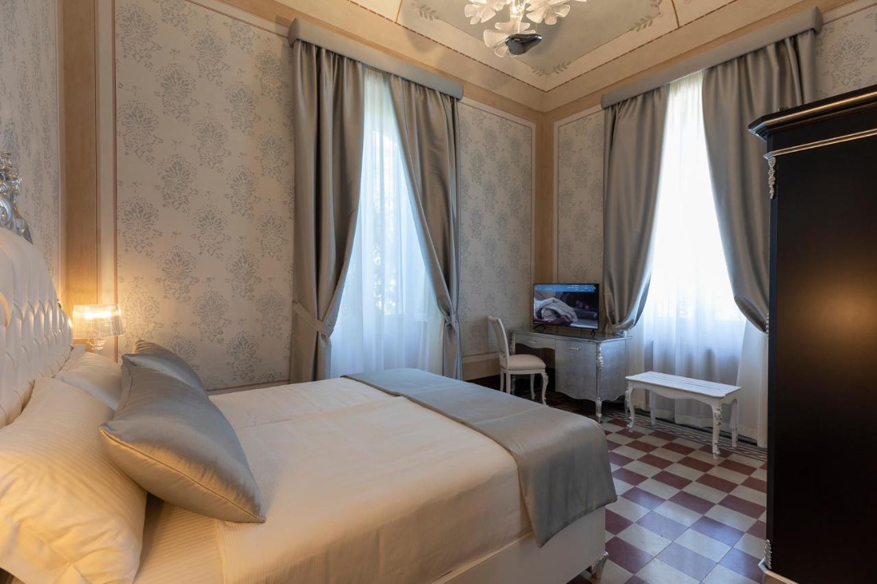 Luxury Liberty House Hotel Alghero Exterior photo